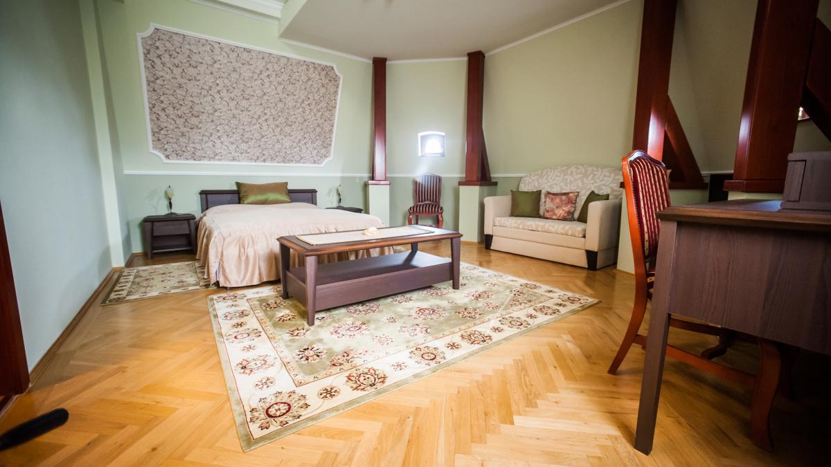 Voeroes Kastely Kunbaracs Esterno foto